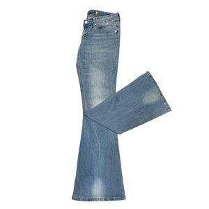 Seven7 Light Wash Flare Jeans with Embroidered Back Pockets - Size: 6